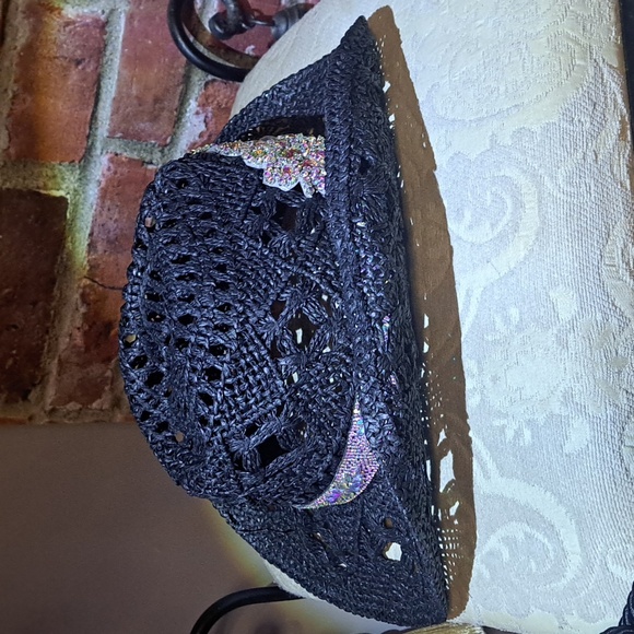 Fabulous Cowboy HAT - Picture 7 of 11